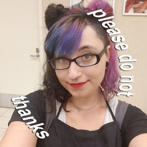 Meet your Posher, Kayla